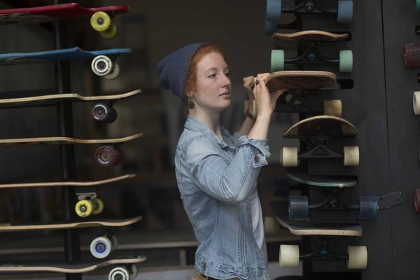 Quels sont les meilleurs itinéraires pour une exploration urbaine en skateboard à Barcelone, Espagne ?